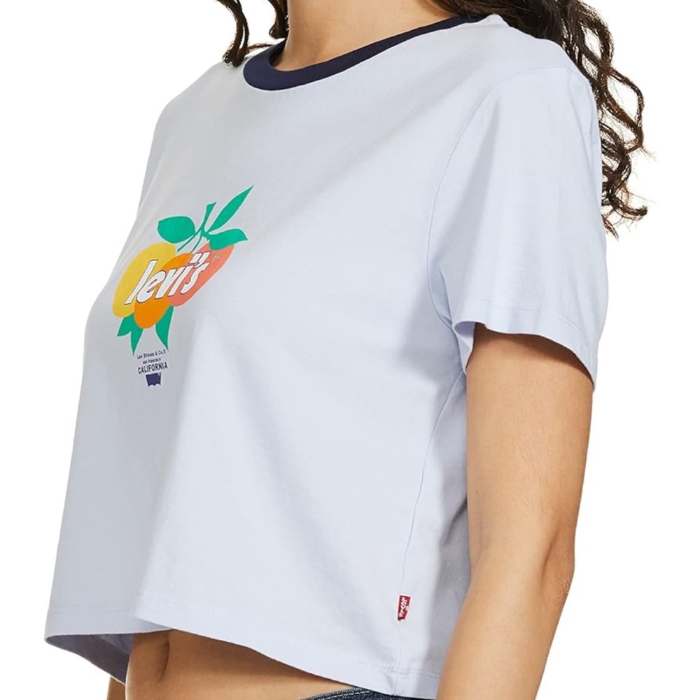 Levi's Women's Slim Fit Graphic T-Shirt - Picture 4 of 5